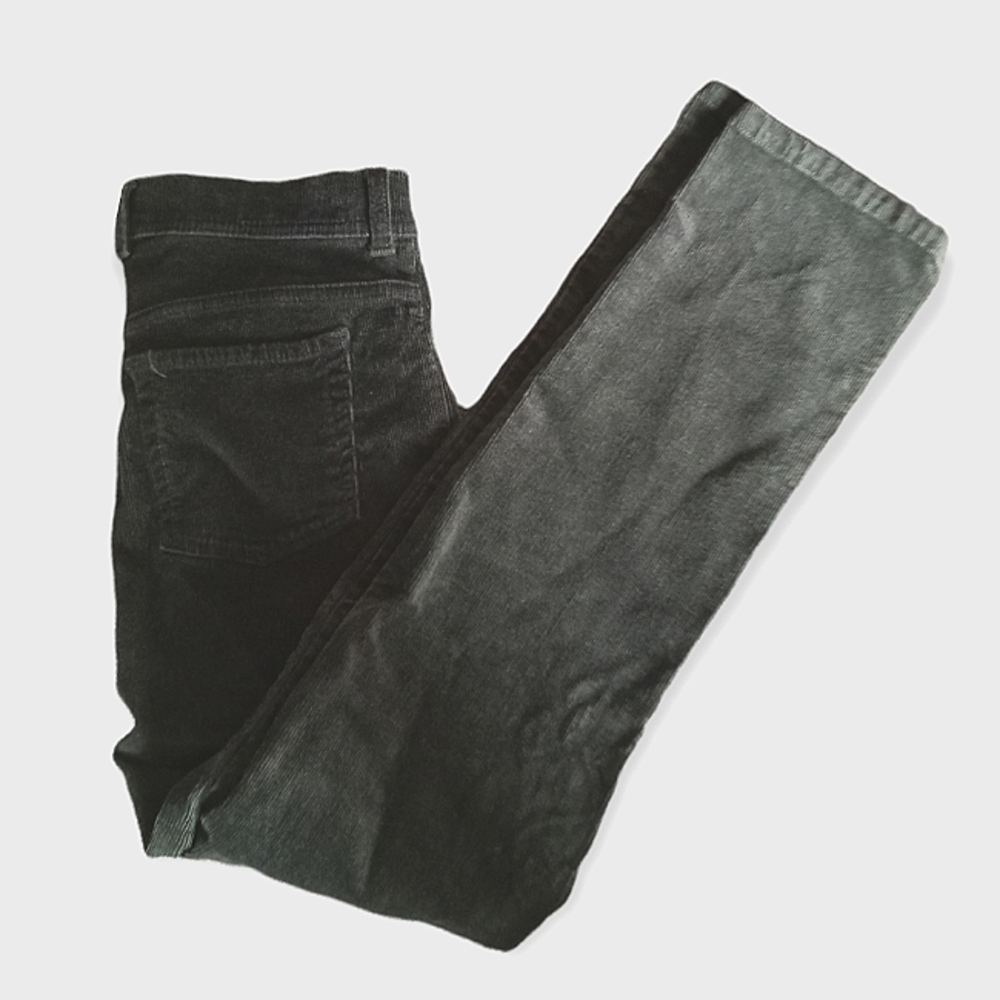 GLORIA VANDERBILT olive green corduroy pants size 6